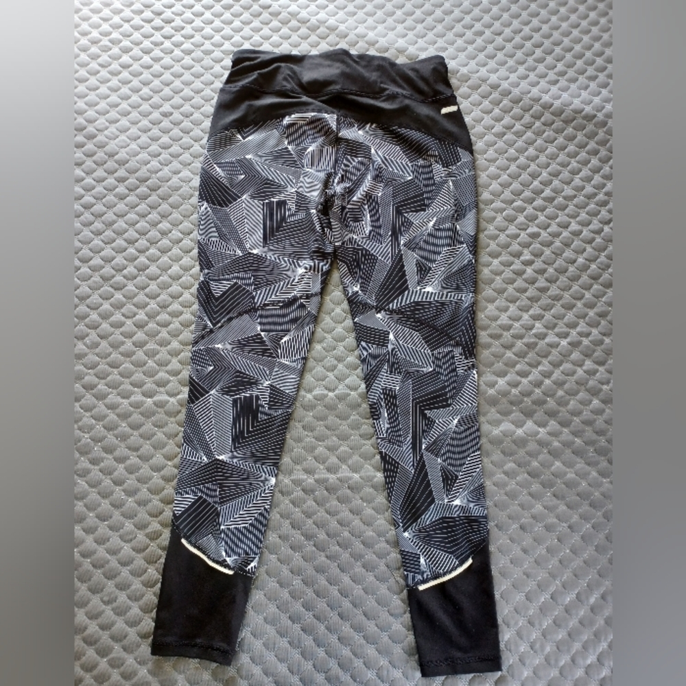 Danskin - Picture 2 of 4